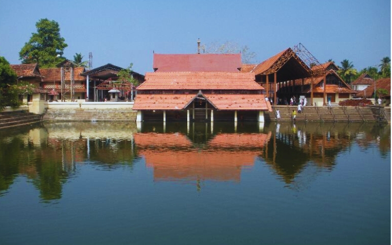 A majestic view of Ambalapuzha Sri Krishna Temple, a historic Hindu temple in Kerala, known for its traditional Kerala-style architecture and spiritual significance.